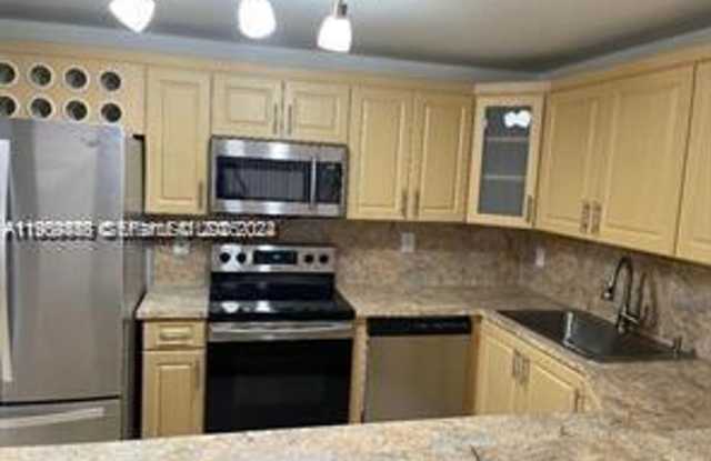 7542 NW 175th Street 7542, Hialeah, FL 33015 Gallery 3