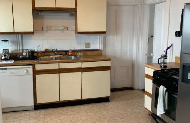 7 Arnold Ct. - 7 Arnold Ct, Somerville, MA 02143