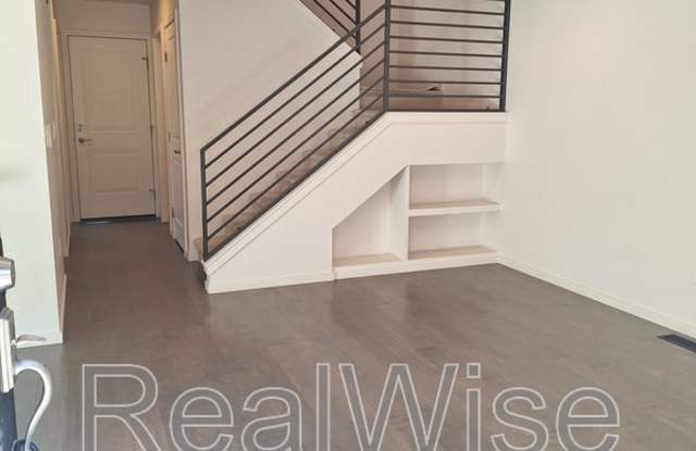 49 N Mountain Ave Gallery 3
