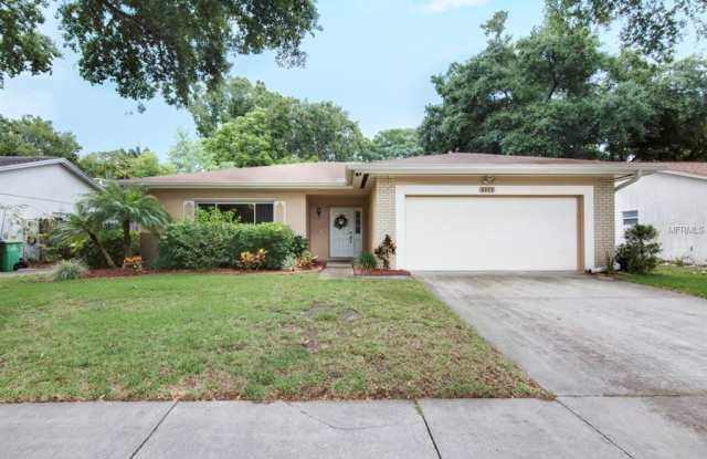 2373 E ORANGEHILL AVENUE - 2373 E Orangehill Ave, Palm Harbor, FL 34683