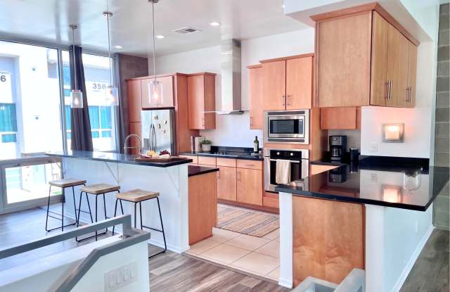 368 S Farmer Ave photos photos