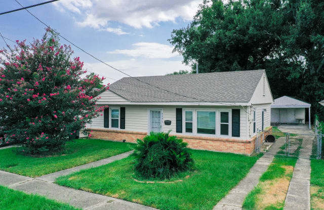620 Edenborn Avenue photos photos