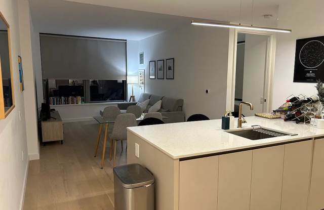 Skyline Tower - 2707 photos photos