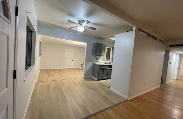 30443 2nd Avenue South Gallery 3