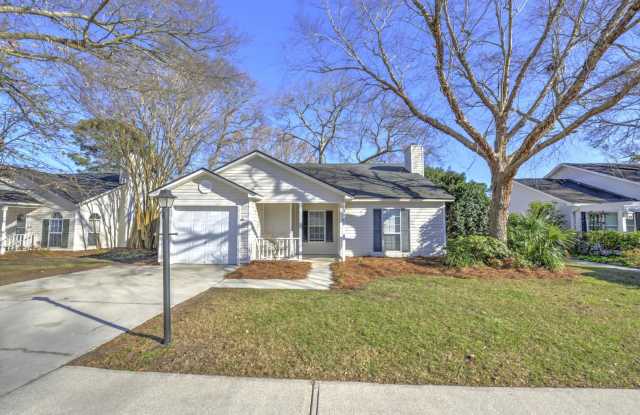 Gorgeous 3 BR, 2 BA , 1 Car Garage Home Off Isle of Palm Connector, Mt Pleasant Gallery 4