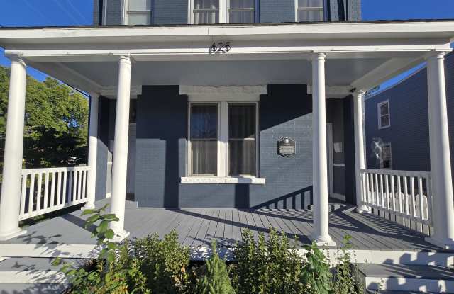 625 N 31st St Unit 1 Gallery 1