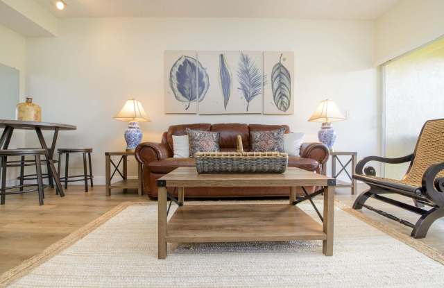 2080 Greenview Shores Boulevard photos photos