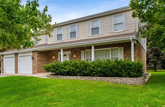101 Tudor Drive - 101 Tudor Drive, Barrington, IL 60010