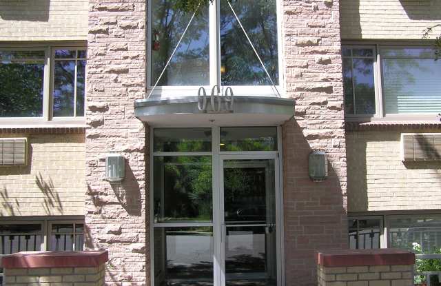 969 S. Pearl St. #308 Denver CO 80209 - 969 S Pearl St, Denver, CO 80209