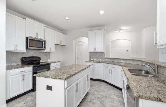 15636 Gatehouse Drive Gallery 4