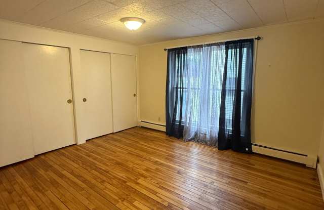604 Burgess Street - 1 Gallery 2