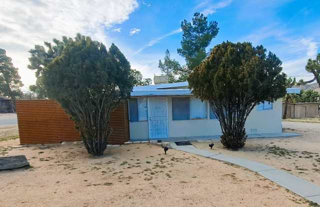 Don't miss out on this rental! photos photos