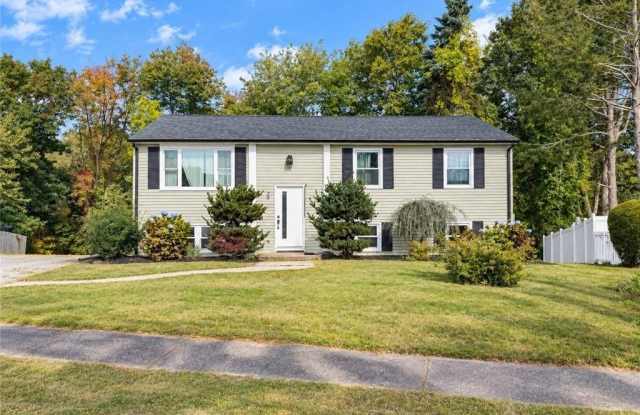 76 Verdant Drive Gallery 1