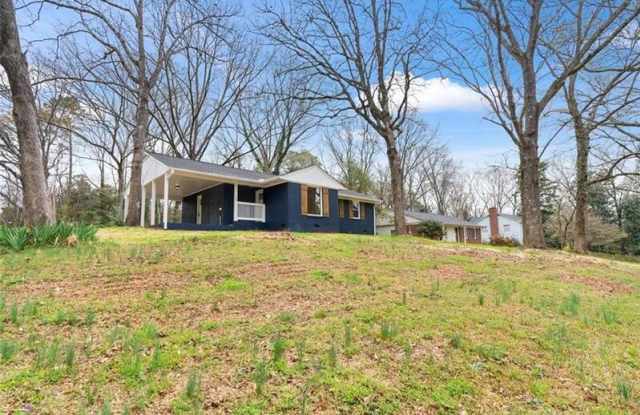 320 Pendleton Road Gallery 2
