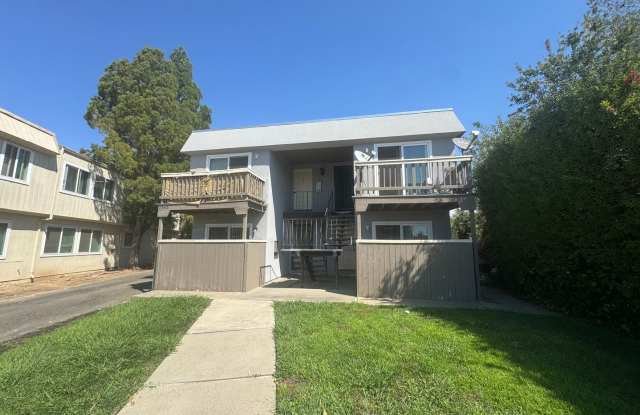 2340 Villanova Cir photos photos