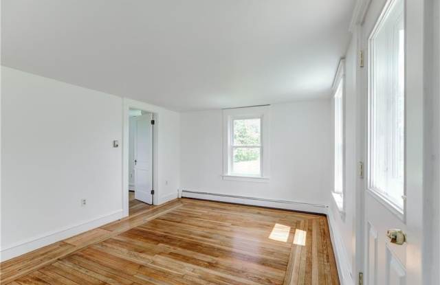 44 Paquins Lane Gallery 4