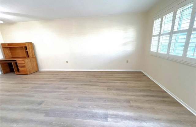 26235 Birkdale Road Gallery 4