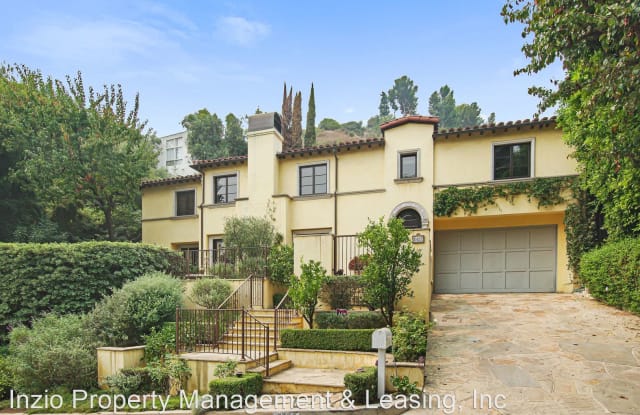 1427 Bluebird Ave - 1427 Bluebird Avenue, Los Angeles, CA 90069