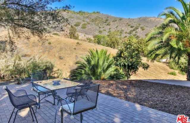 28239 Via Acero - 28239 via Acero St, Malibu, CA 90265