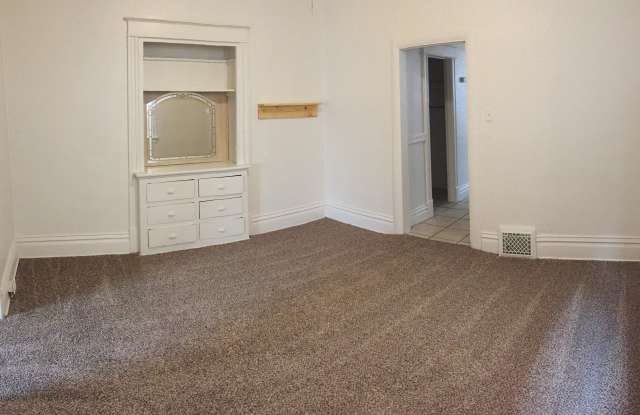 1466 Knox Ct Gallery 3