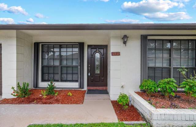 6510 OLIVEWOOD Circle Gallery 3