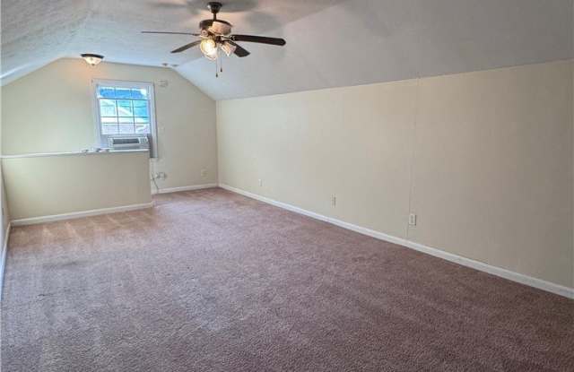 3028 Coachway Drive Gallery 2