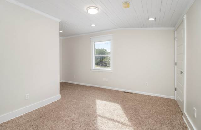 801 Montezuma Avenue Gallery 3