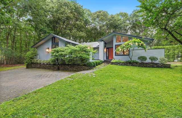 2723 Deerfield Road photos photos