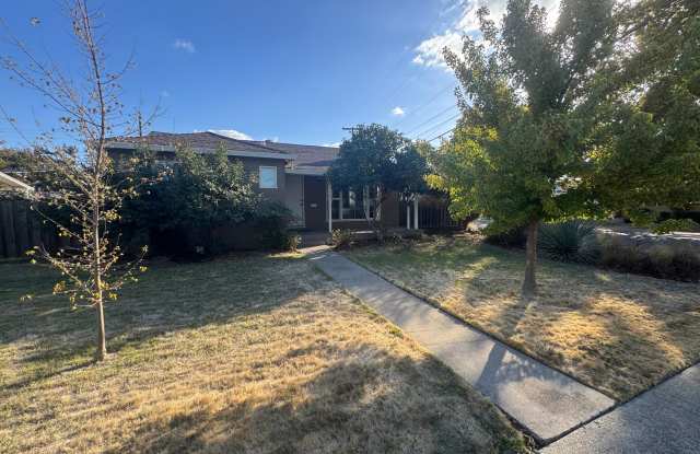 2 bedroom | 1 bathroom | Tahoe Park single family home photos photos