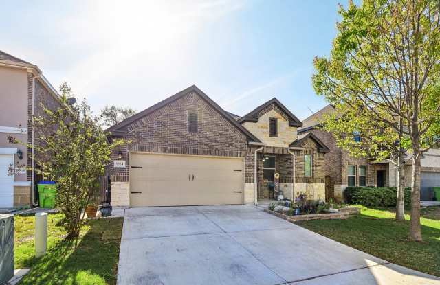 8814 White Crown Gallery 1