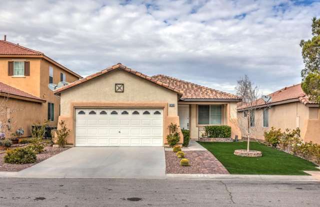 Remodeled Single-Story Home with Stainless Steel Appliances in Prime Southwest Location photos photos