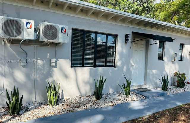 411 SE 14th Ct - 411 Southeast 14th Court, Fort Lauderdale, FL 33316