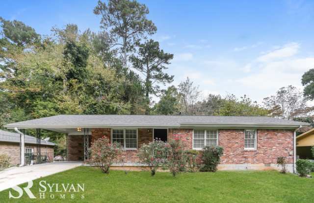 3511 Glenview Circle Southwest - 3511 Glenview Circle Southwest, Atlanta, GA 30331