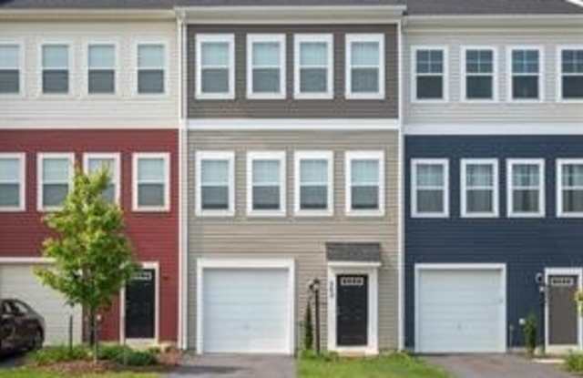 262 NORLAND KNOLL Drive Gallery 2