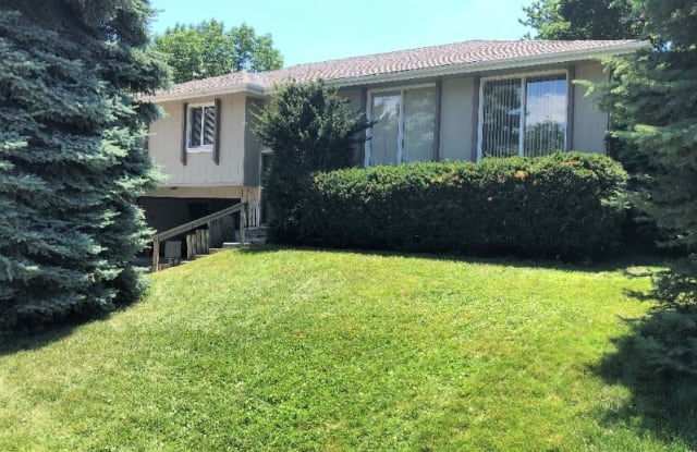 14911 Decatur Plz - 14911 Decatur Plaza, Douglas County, NE 68154