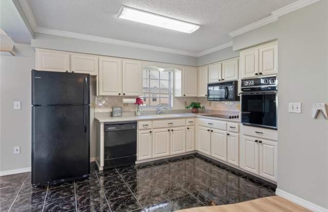 6707 HICKORYWOOD Lane Gallery 4