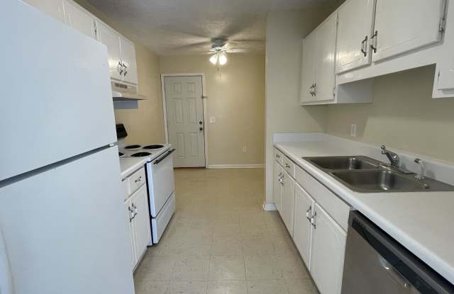 5915 Hilltop Avenue Gallery 2