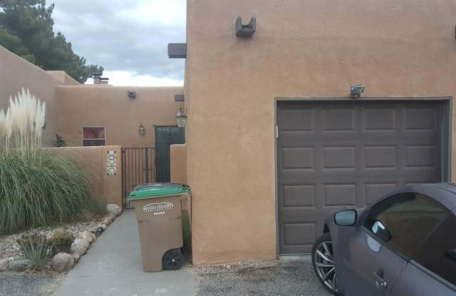 Townhouse Sandia Heights - 820 Live Oak Road Northeast, Sandia Heights, NM 87122