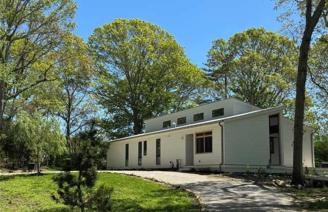 6710 Soundview Avenue photos photos