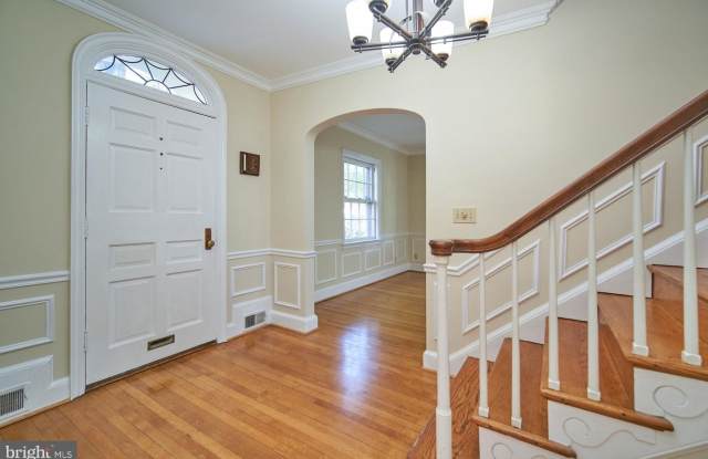 4222 46TH ST NW Gallery 4