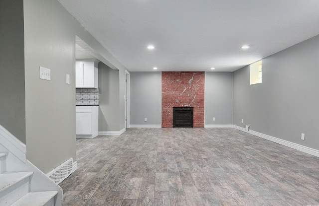 1408 BINFORD ST Gallery 2