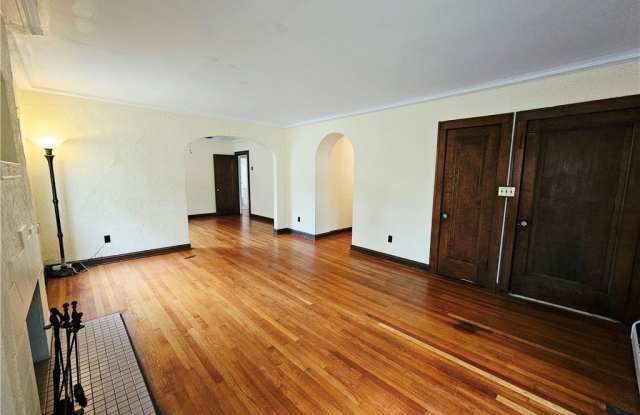 18313 Newell Road Gallery 4