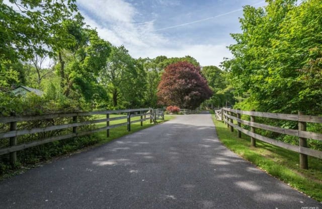 1620 Old Cedar Swamp Road - 1620 Old Cedar Swamp Road, Brookville, NY 11545