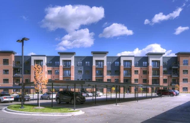 300 E Huron Unit E32 Gallery 2