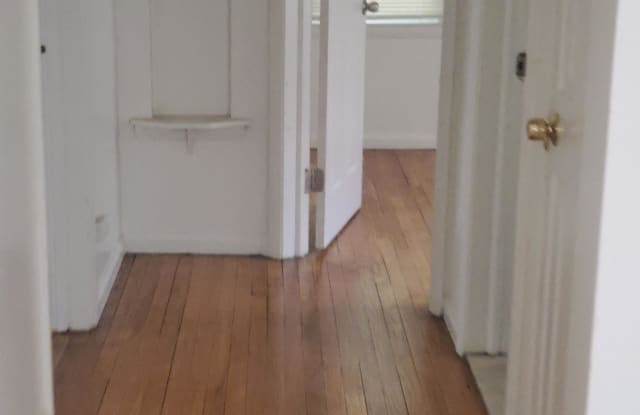 11390 Roxbury Street Gallery 2