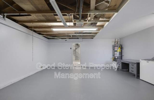 140 S Birchwood St Gallery 4