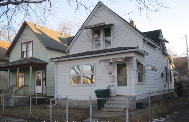 830 Carroll Ave - 830 Carroll Avenue, St. Paul, MN 55104