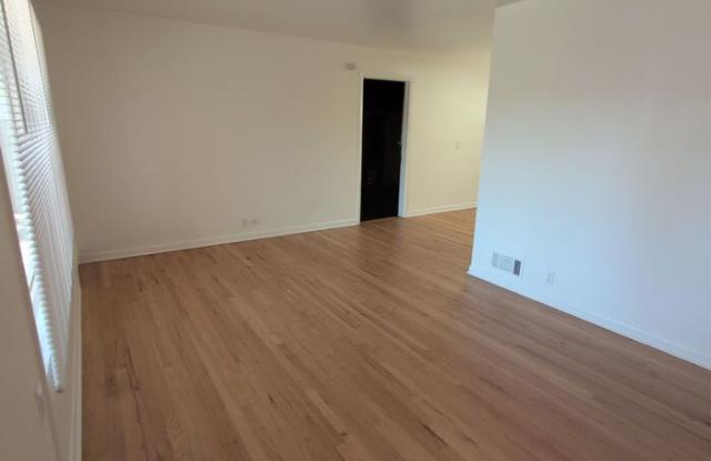 725 Lima Street Gallery 4