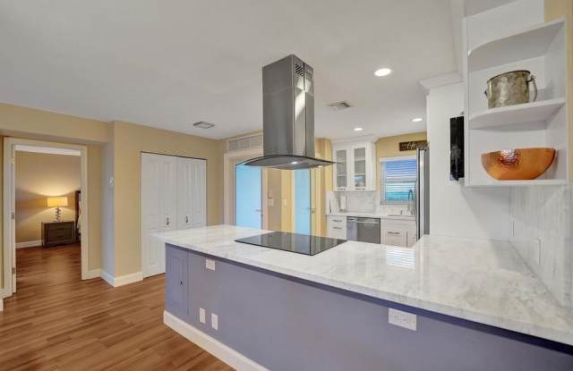 2829 NE 33rd Court Gallery 2