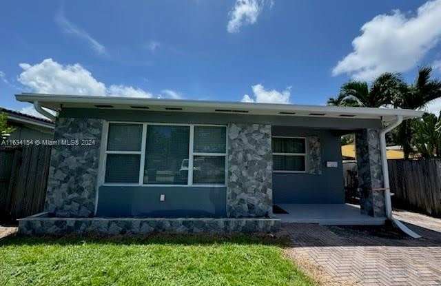 1006 N 16th Ct - 1006 North 16th Court, Hollywood, FL 33020
